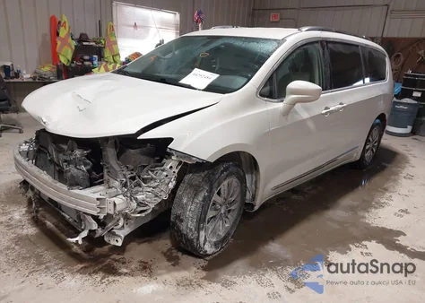 2019 Chrysler Pacifica Touring L Plus z USA, uszkodzony, nr VIN 2C4RC1EG4KR667687